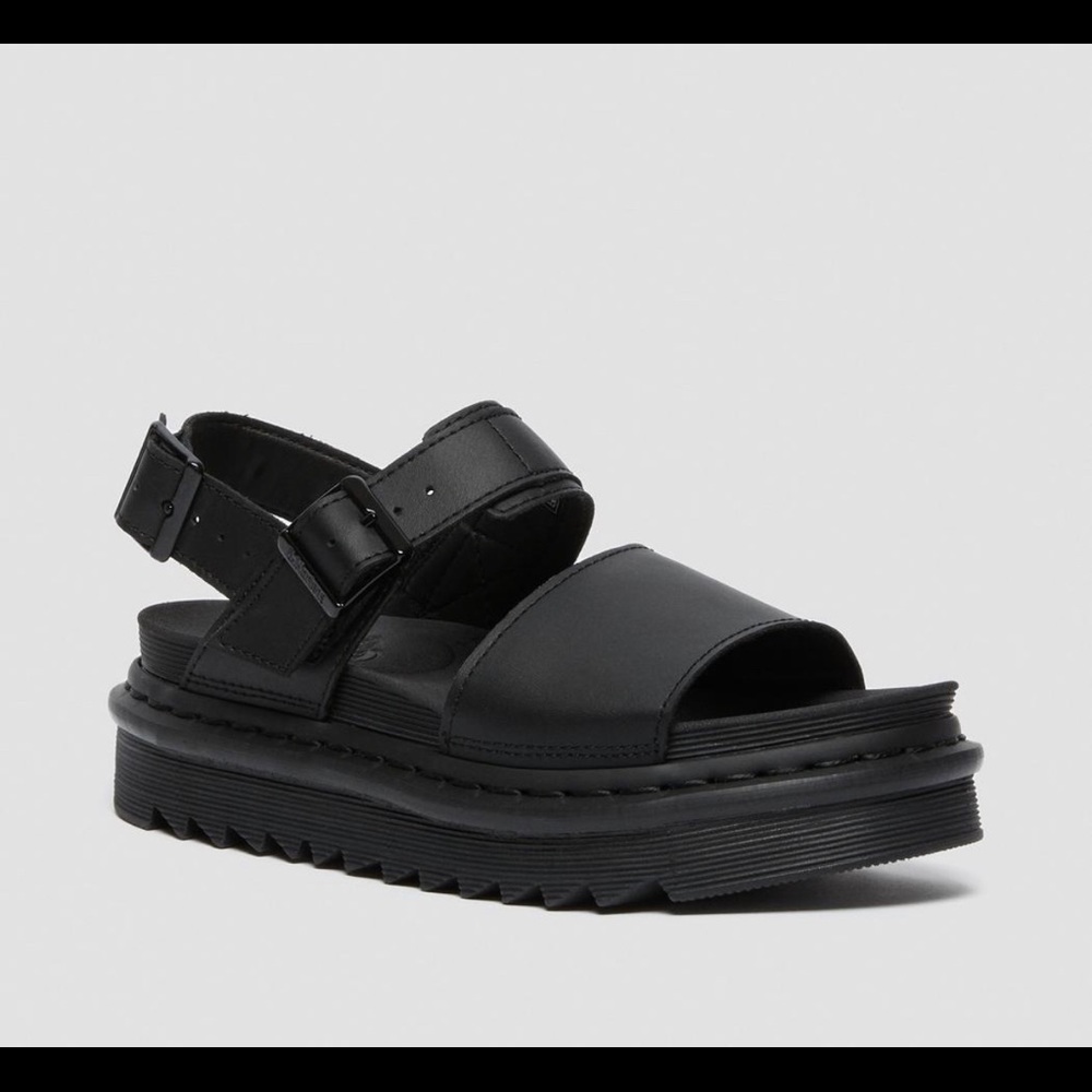 VOSS WOMEN'S LEATHER STRAP SANDALS